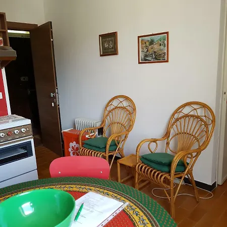 Antico Uliveto 아파트 *